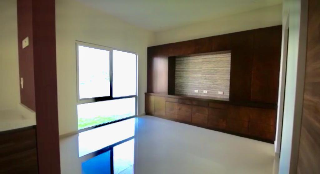 casa-en-venta-en-carretera-nacional-catujanes-monterrey-nl-unaplanta10-37362