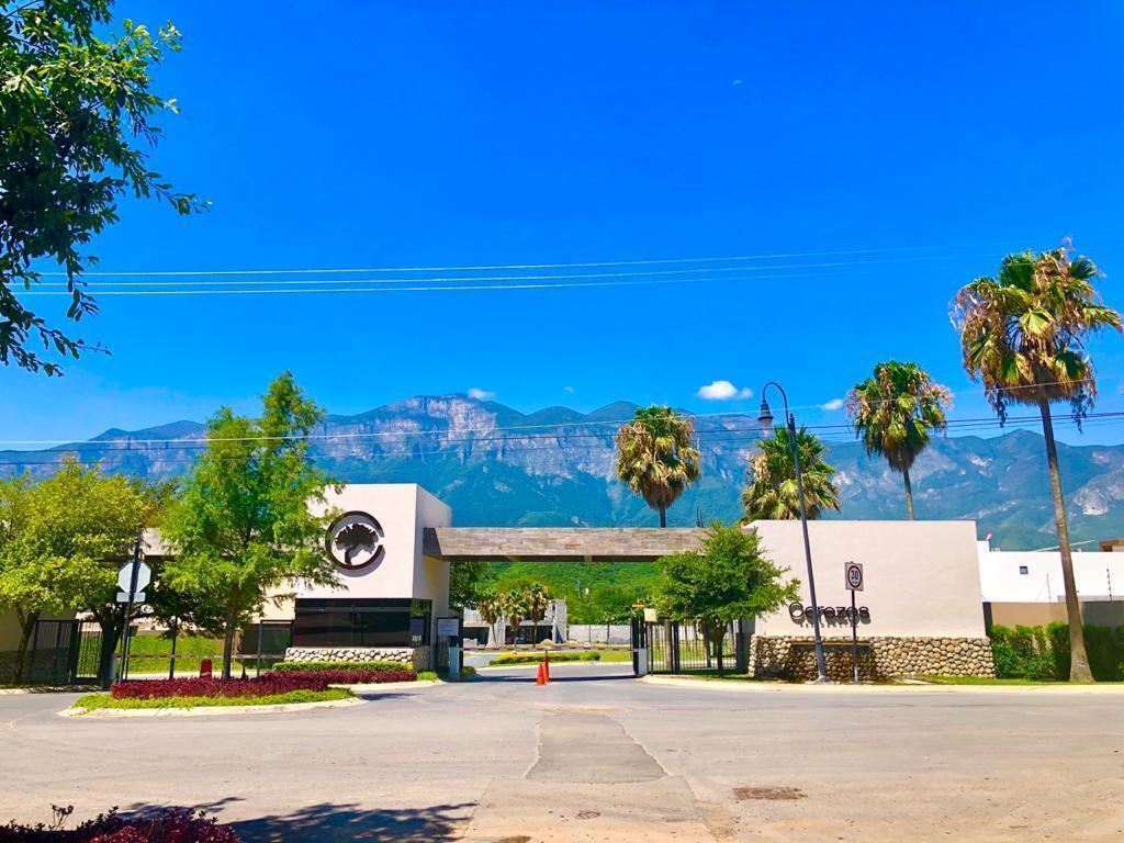 casa-en-venta-en-carretera-nacional-cerezos-residencial-monterrey-nl-alberca36-37395