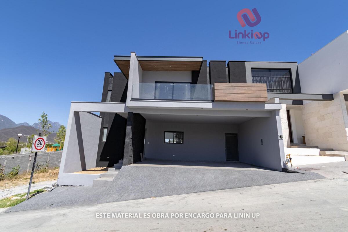 CASA EN VENTA EN CASTAÑOS DEL VERGEL  SANTIAGO NUEVO LEÓN,