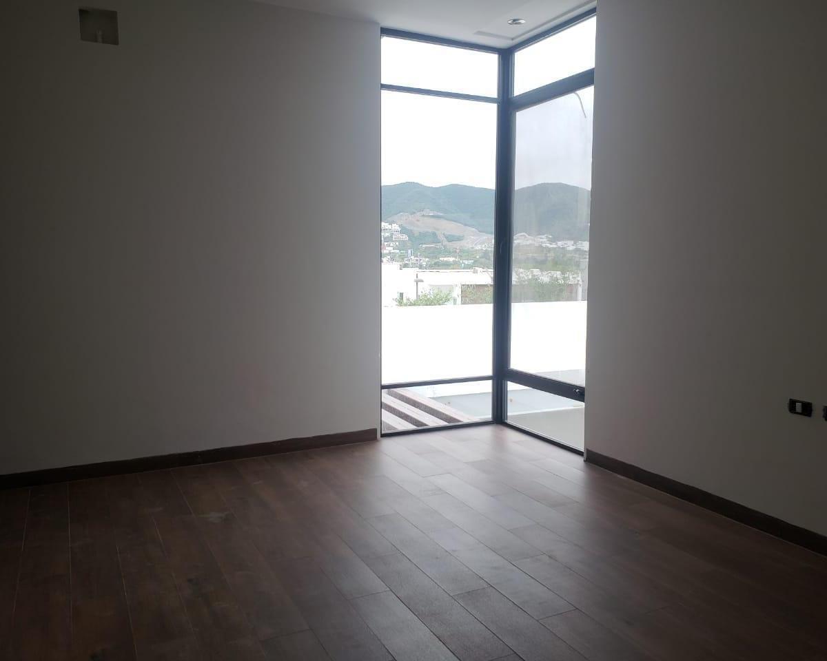 casa-en-venta-en-catujanes-carretera-nacional-monterrey-estudio-planta-baja12-37356