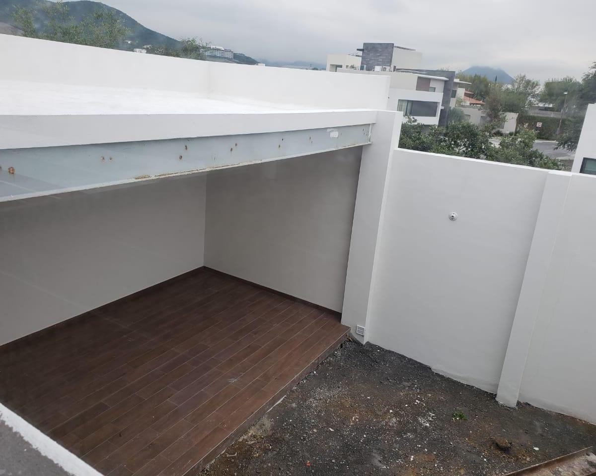 casa-en-venta-en-catujanes-carretera-nacional-monterrey-estudio-planta-baja21-37356