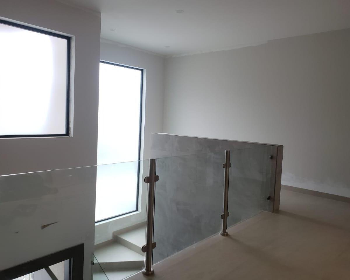 casa-en-venta-en-catujanes-carretera-nacional-monterrey-estudio-planta-baja23-37356