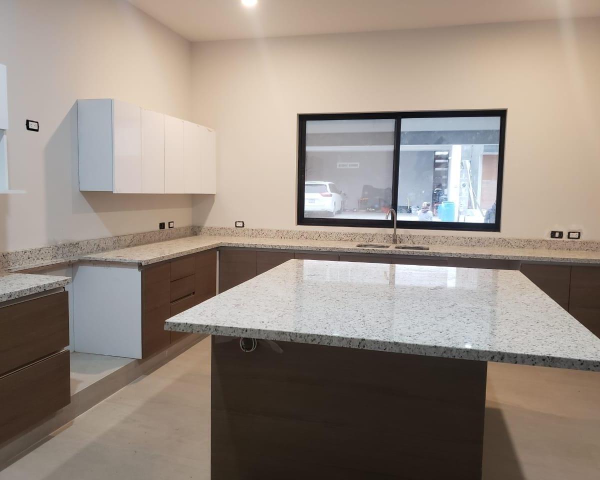 casa-en-venta-en-catujanes-carretera-nacional-monterrey-estudio-planta-baja4-37356