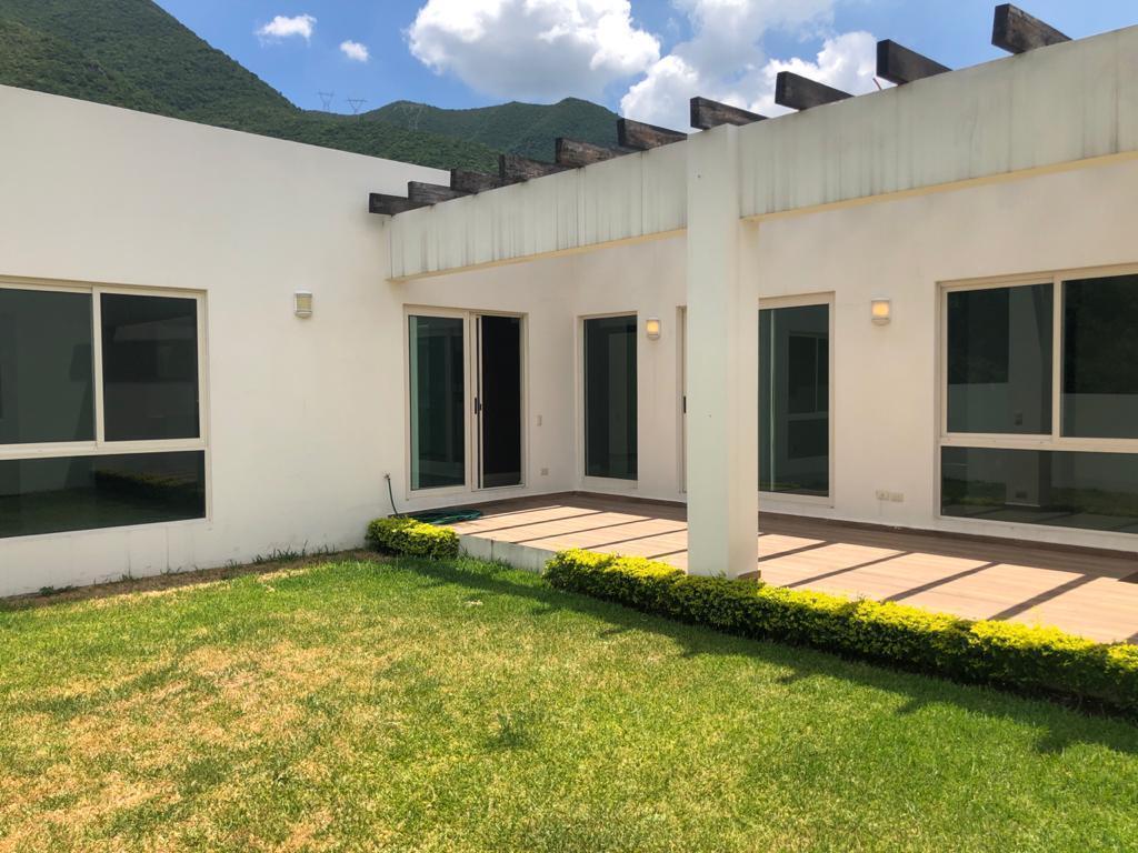 casa-en-venta-en-catujanes-carretera-nacional-monterrey-nl-una-planta35-37361