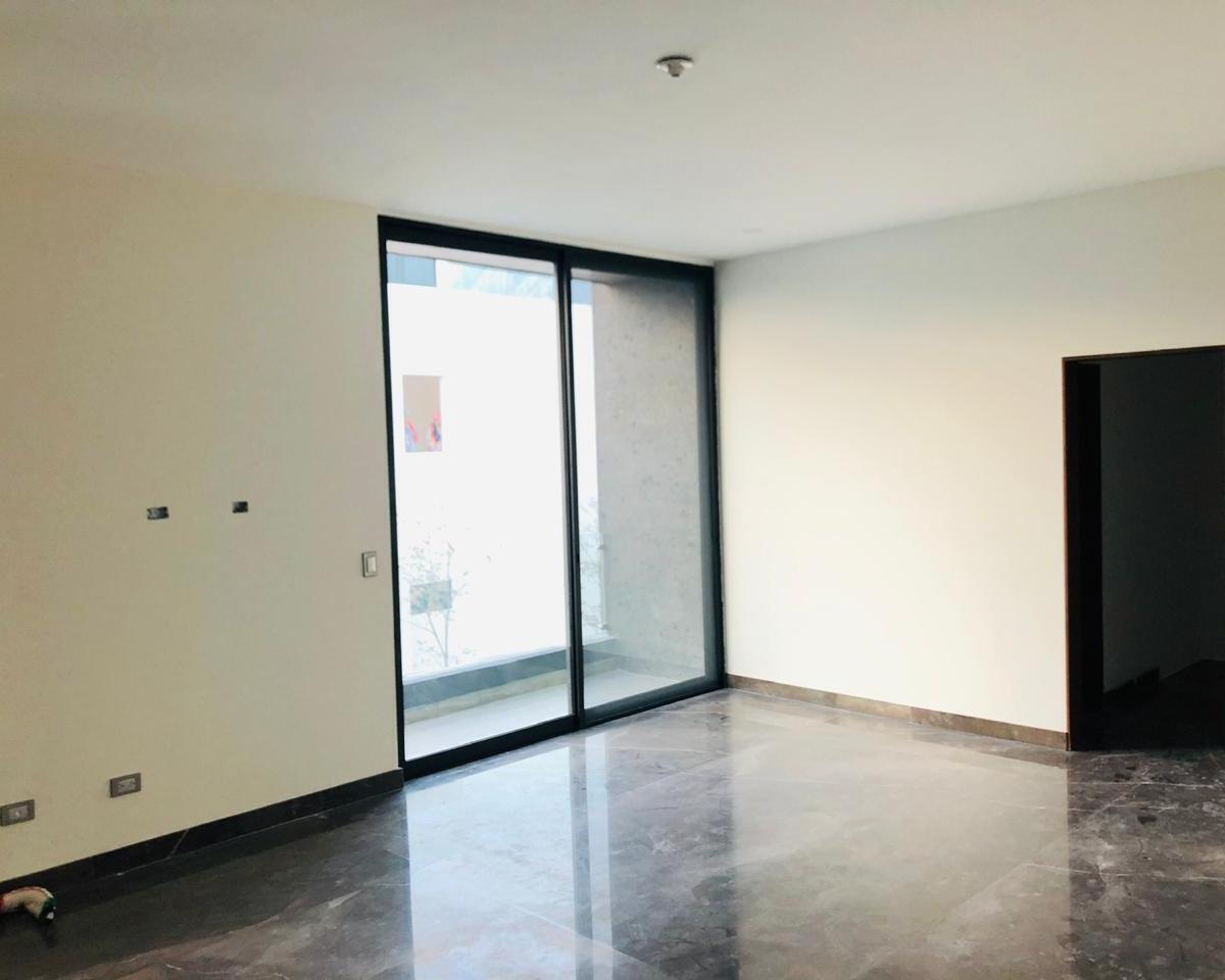 casa-en-venta-en-catujanes-carretera-nacional-monterrey-nl17-37358