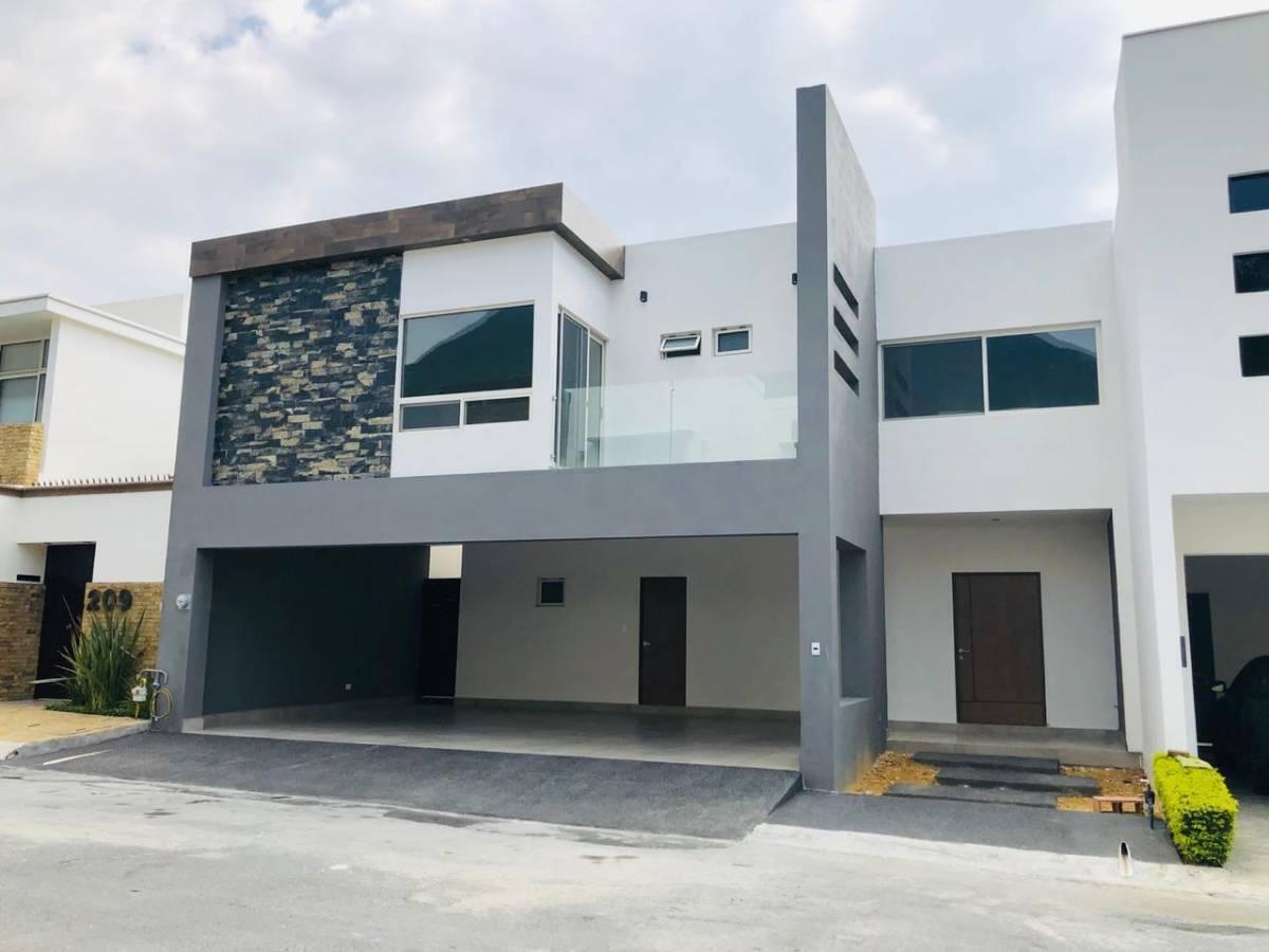 casa-en-venta-en-catujanes-carretera-nacional-monterrey-nl2-37384