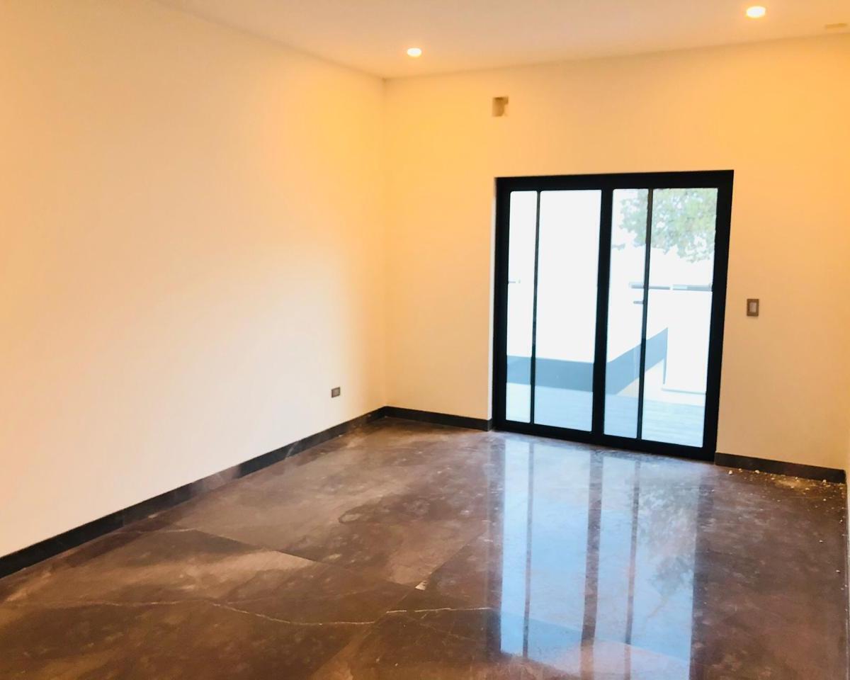 casa-en-venta-en-catujanes-carretera-nacional-monterrey-nl21-37359