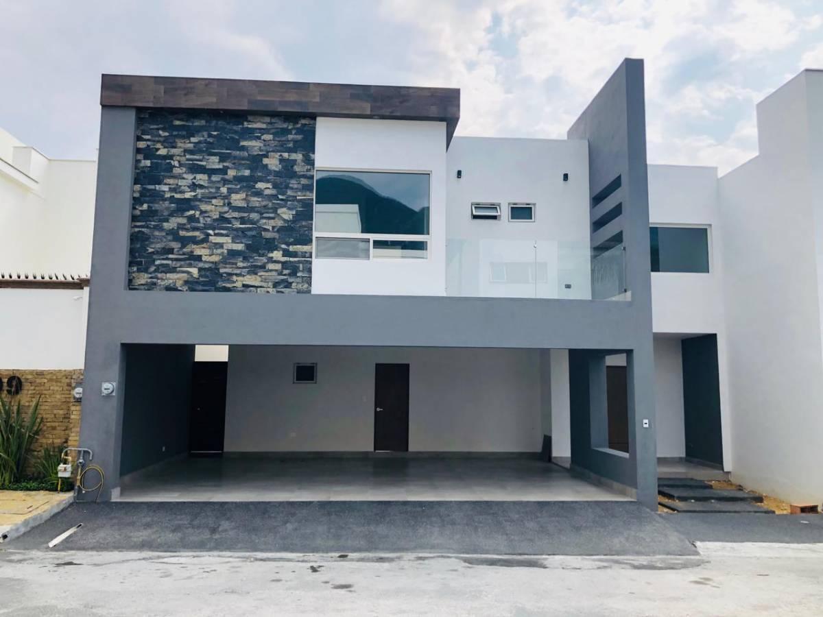 casa-en-venta-en-catujanes-carretera-nacional-monterrey-nl25-37383