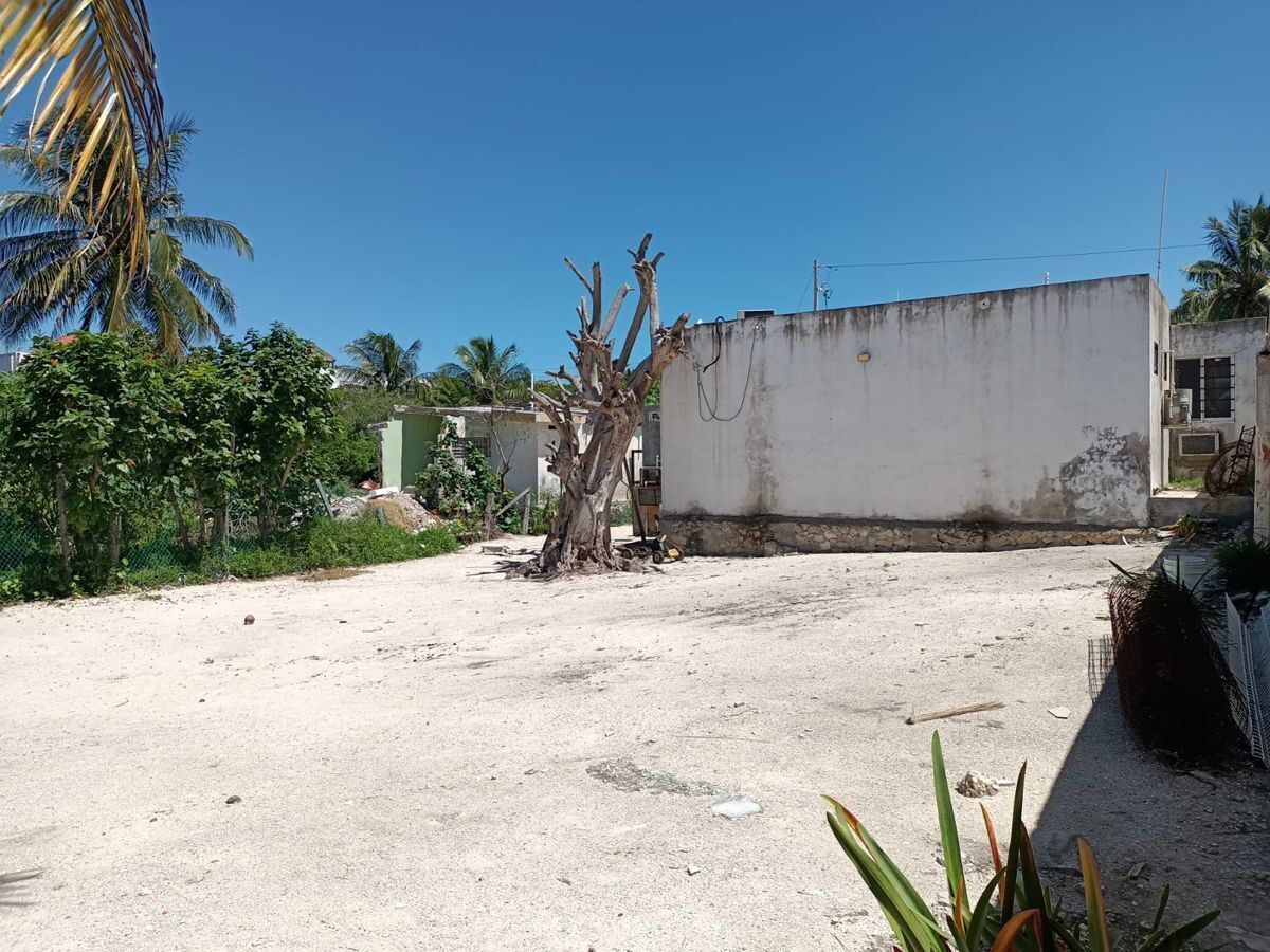 casa-en-venta-en-chicxulub-puerto-con-amplio-terreno23-17409