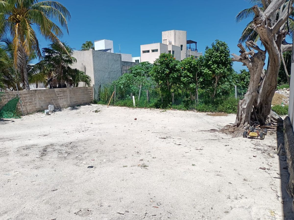 casa-en-venta-en-chicxulub-puerto-con-amplio-terreno25-17409