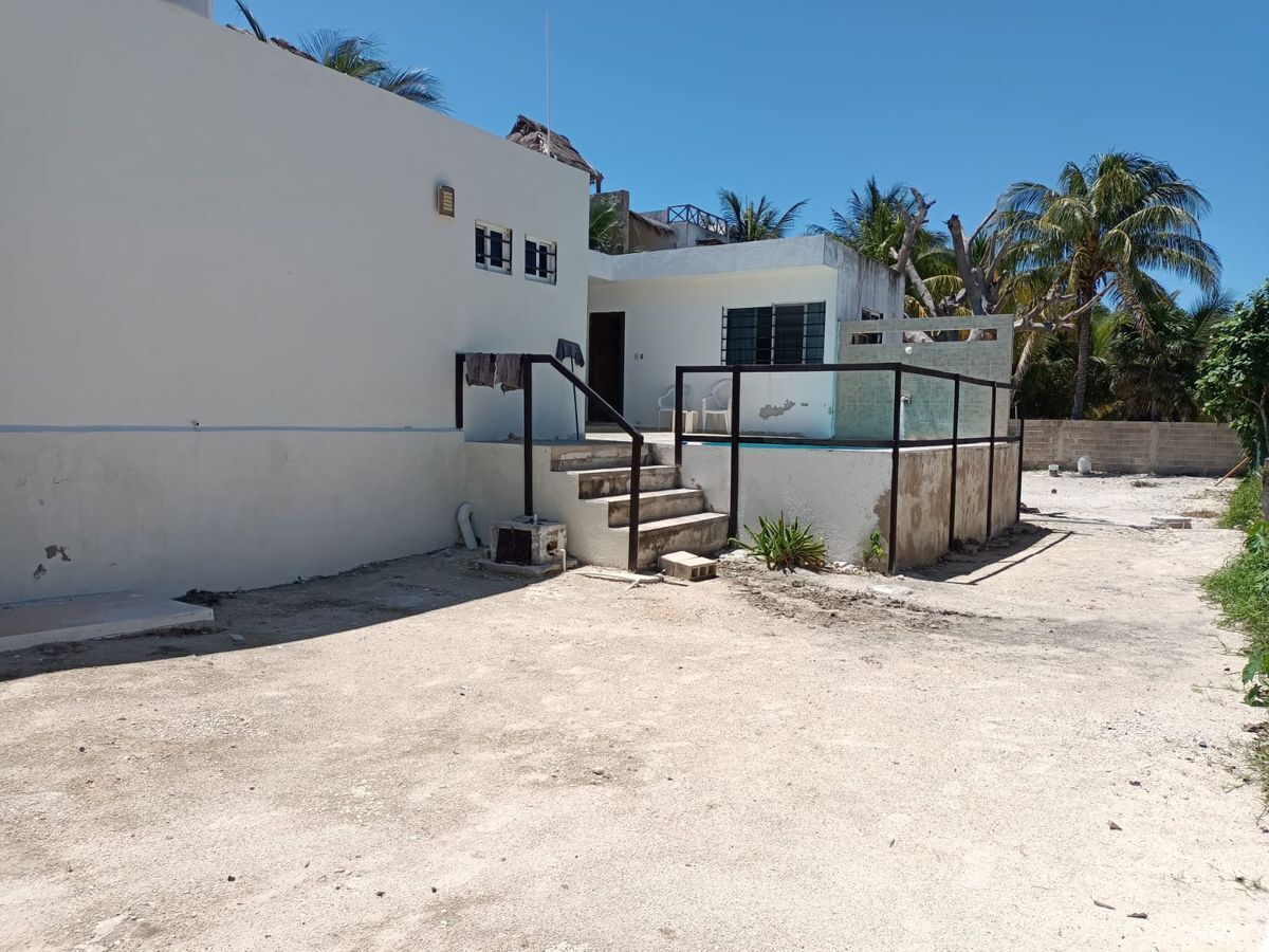 casa-en-venta-en-chicxulub-puerto-con-amplio-terreno26-17409