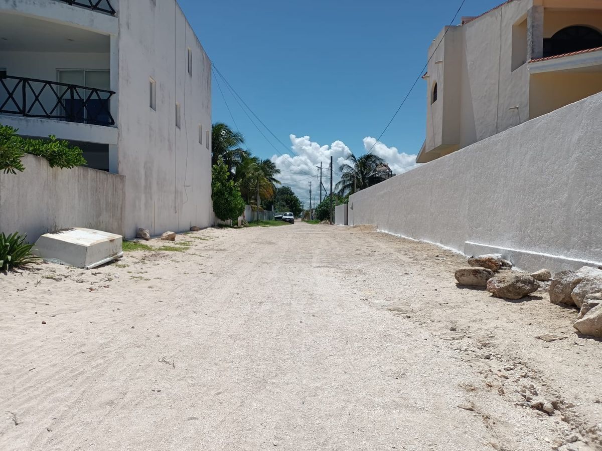 casa-en-venta-en-chicxulub-puerto-con-amplio-terreno28-17409