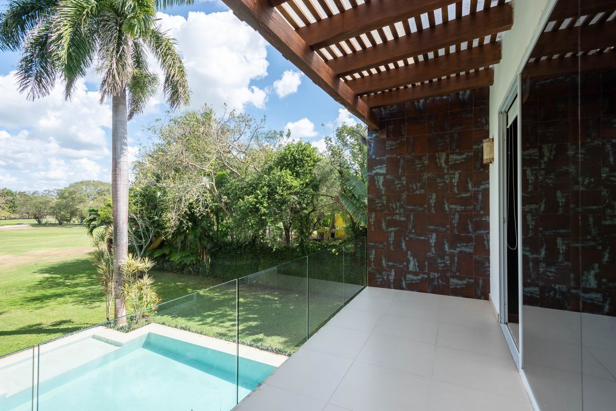 casa-en-venta-en-club-de-golf-la-ceiba37-28656