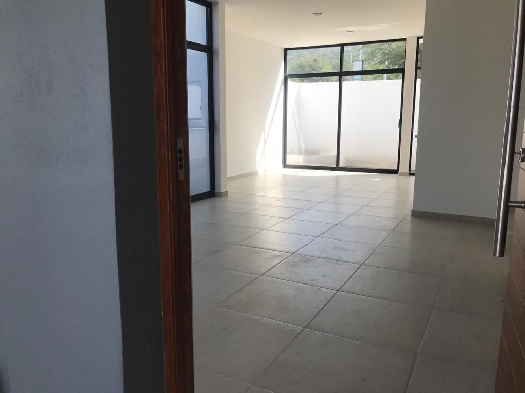 casa-en-venta-en-club-de-golf-los-encinos--queretaro-queretaro14-12591