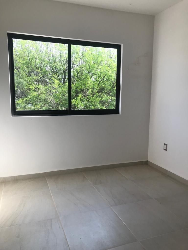 casa-en-venta-en-club-de-golf-los-encinos--queretaro-queretaro3-12591