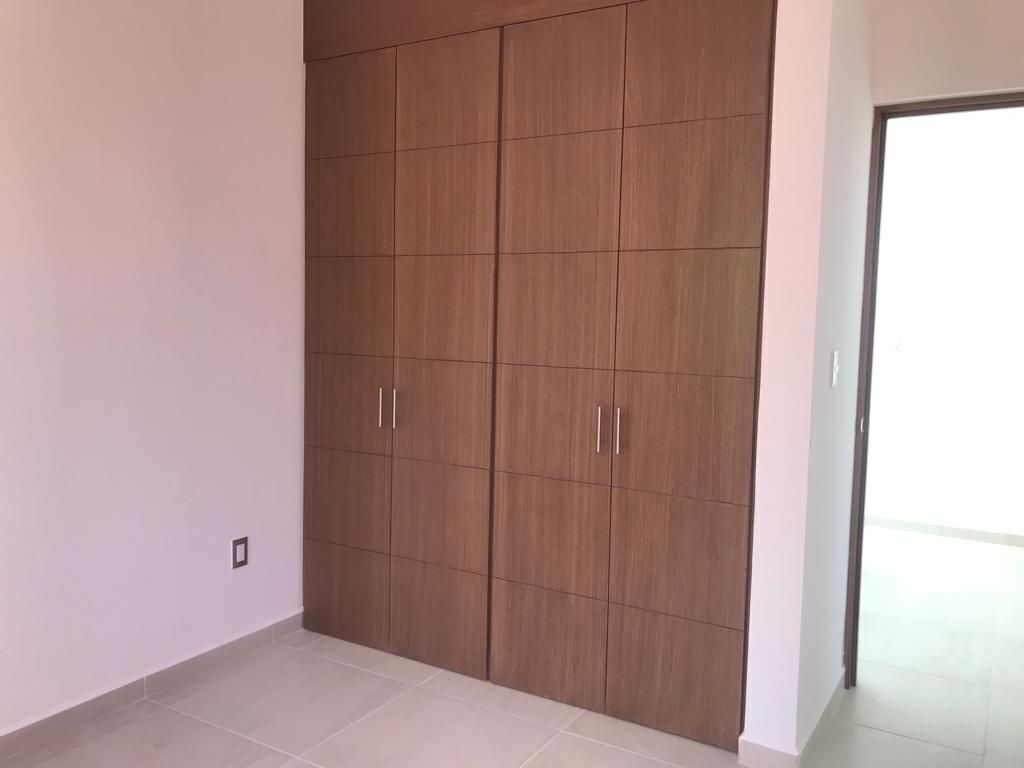 casa-en-venta-en-club-de-golf-los-encinos--queretaro-queretaro4-12591