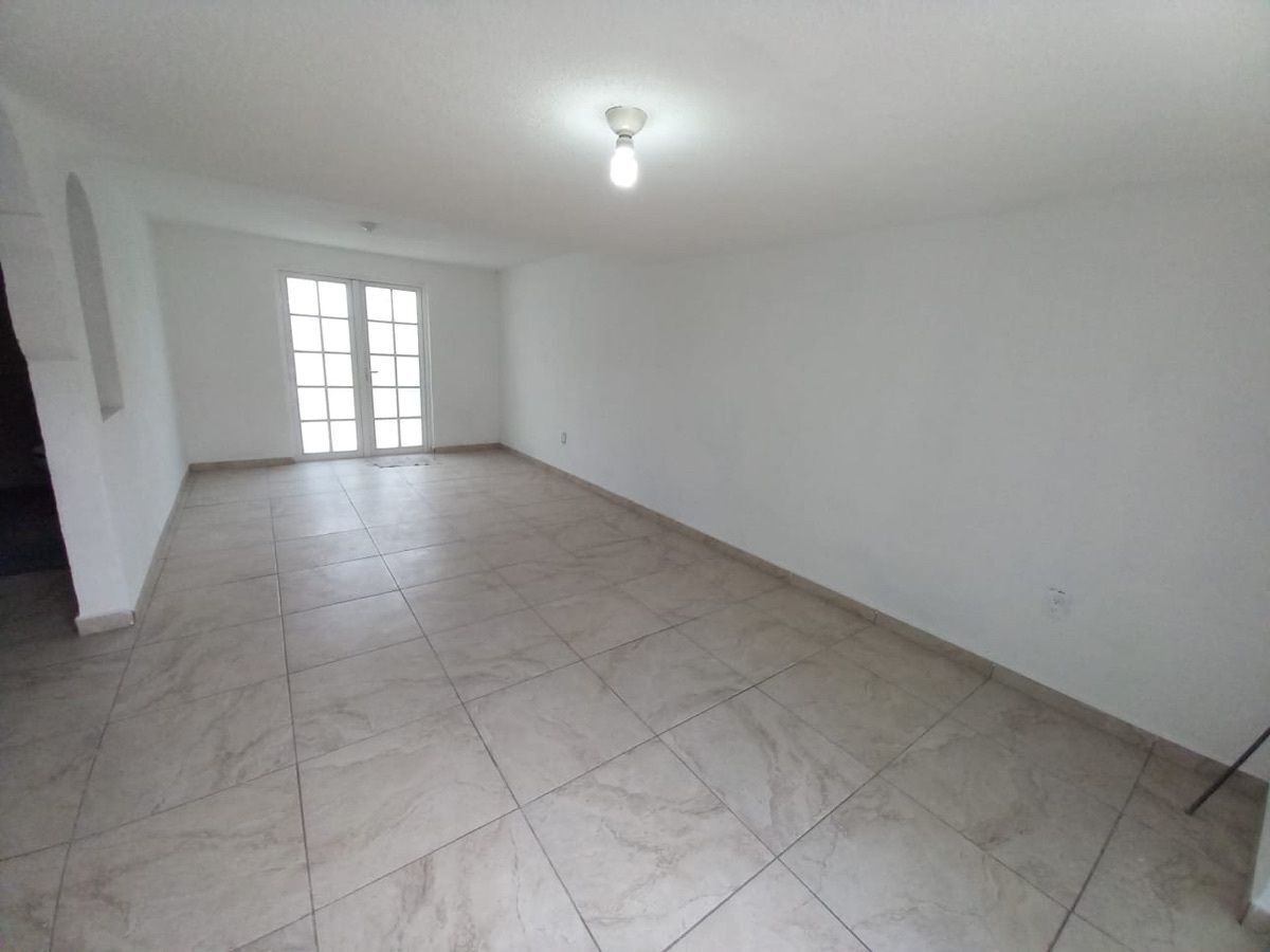 CASA EN VENTA EN COACALCO