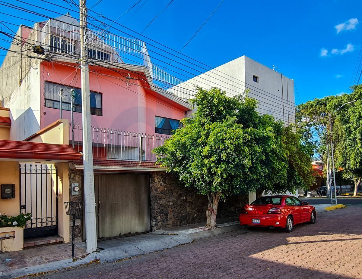 casa-en-venta-en-colinas-del-cimatario2-30523