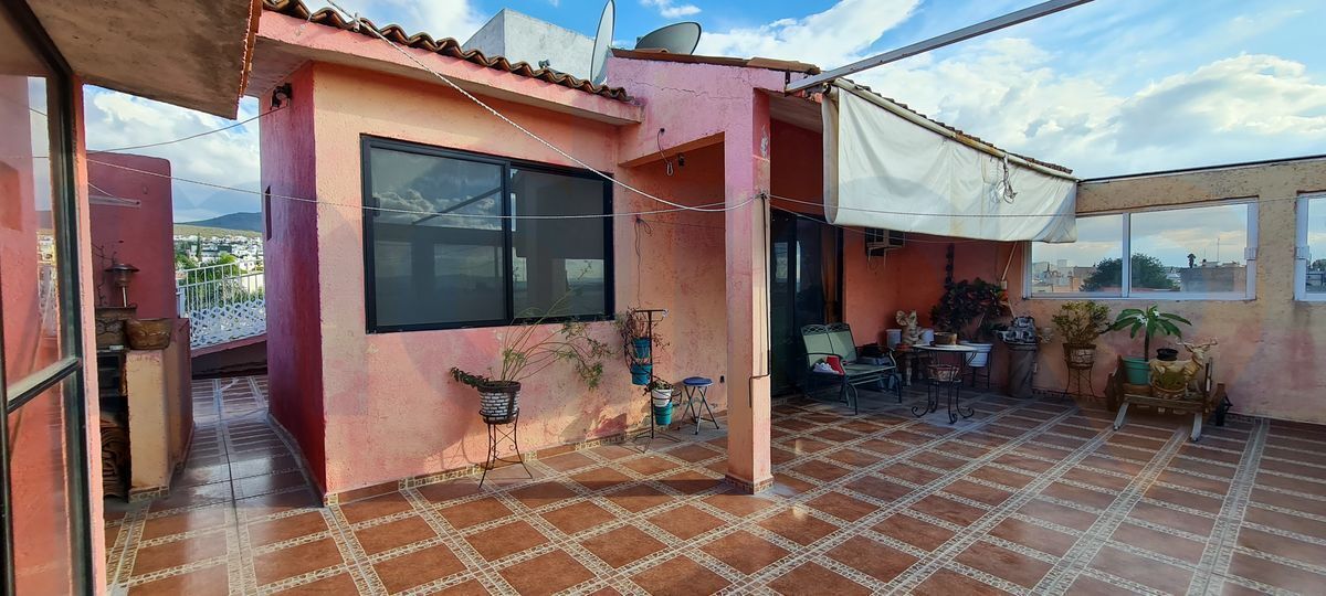 casa-en-venta-en-colinas-del-cimatario25-30523