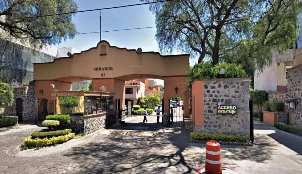 ¡CASA EN VENTA EN COLONIA FUENTES DE TEPEPAN!