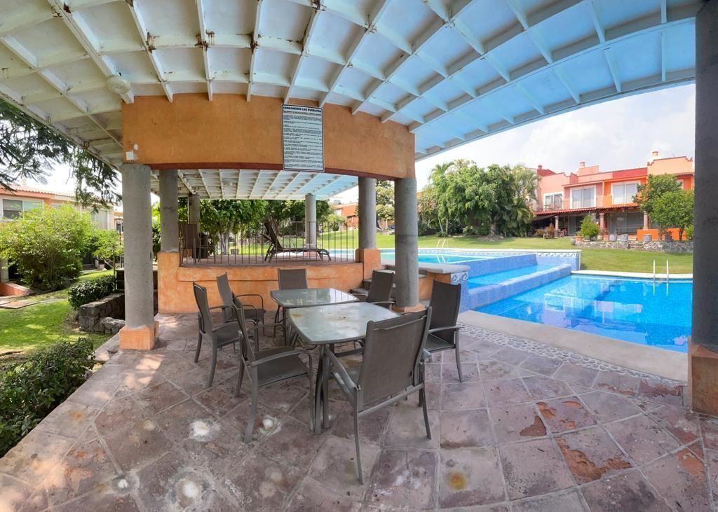 casa-en-venta-en-condominio-alberca-y-jardn-en-burgos-temixco23-36745