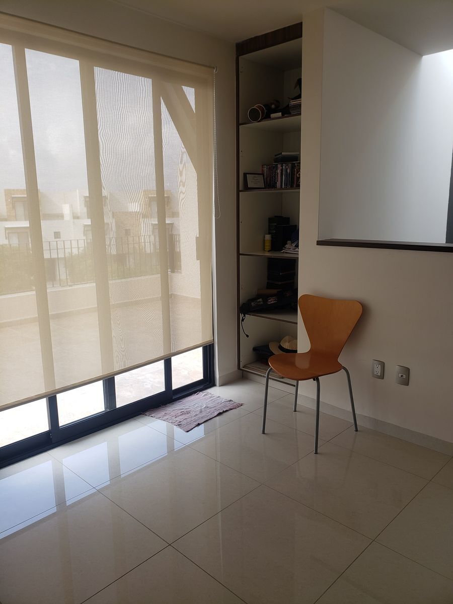 casa-en-venta-en-condominio-con-alberca-en-el-refugio-queretaro16-11775