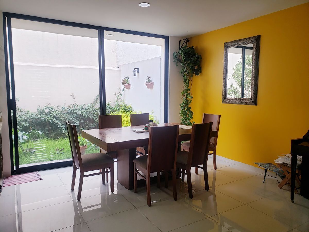 casa-en-venta-en-condominio-con-alberca-en-el-refugio-queretaro4-11775