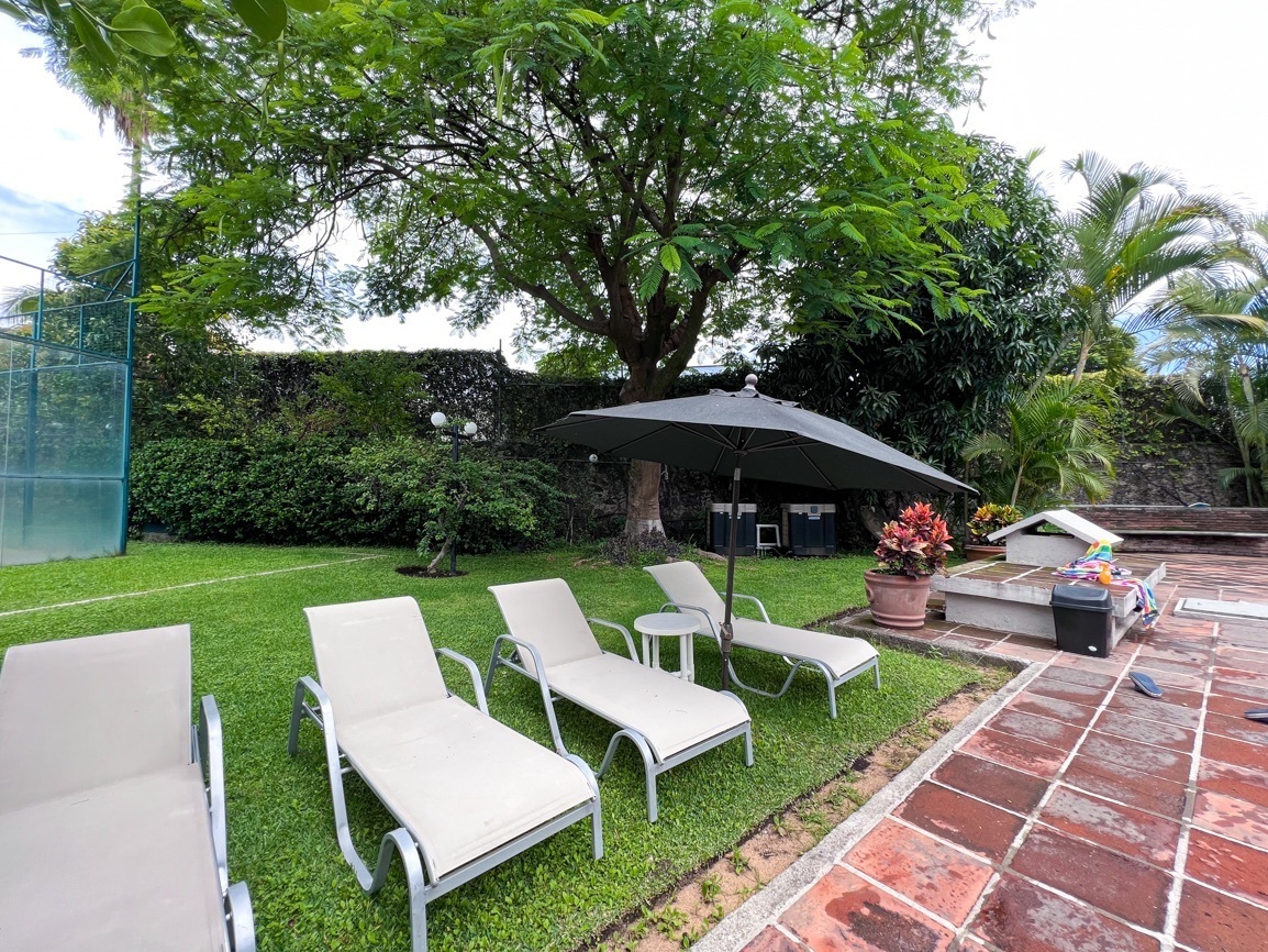 casa-en-venta-en-condominio-en-cuernavaca-rodeado-de-areas-verdes-con-alberca18-31794