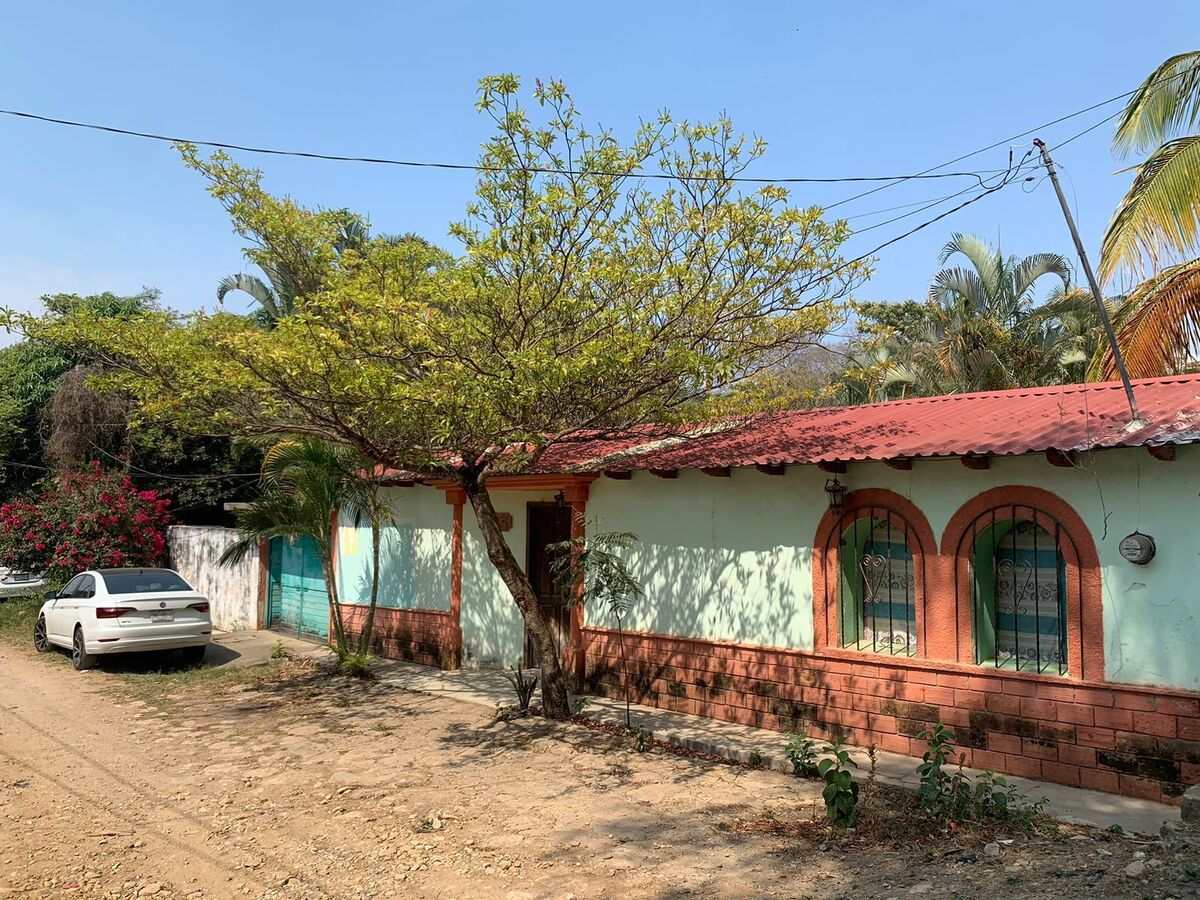 CASA EN VENTA EN COPOYA