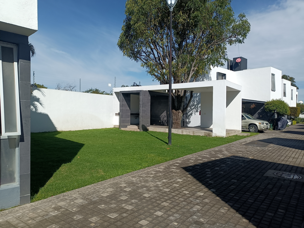 CASA EN VENTA EN COTO ESPACIO BOREAL, ZAPOPAN.