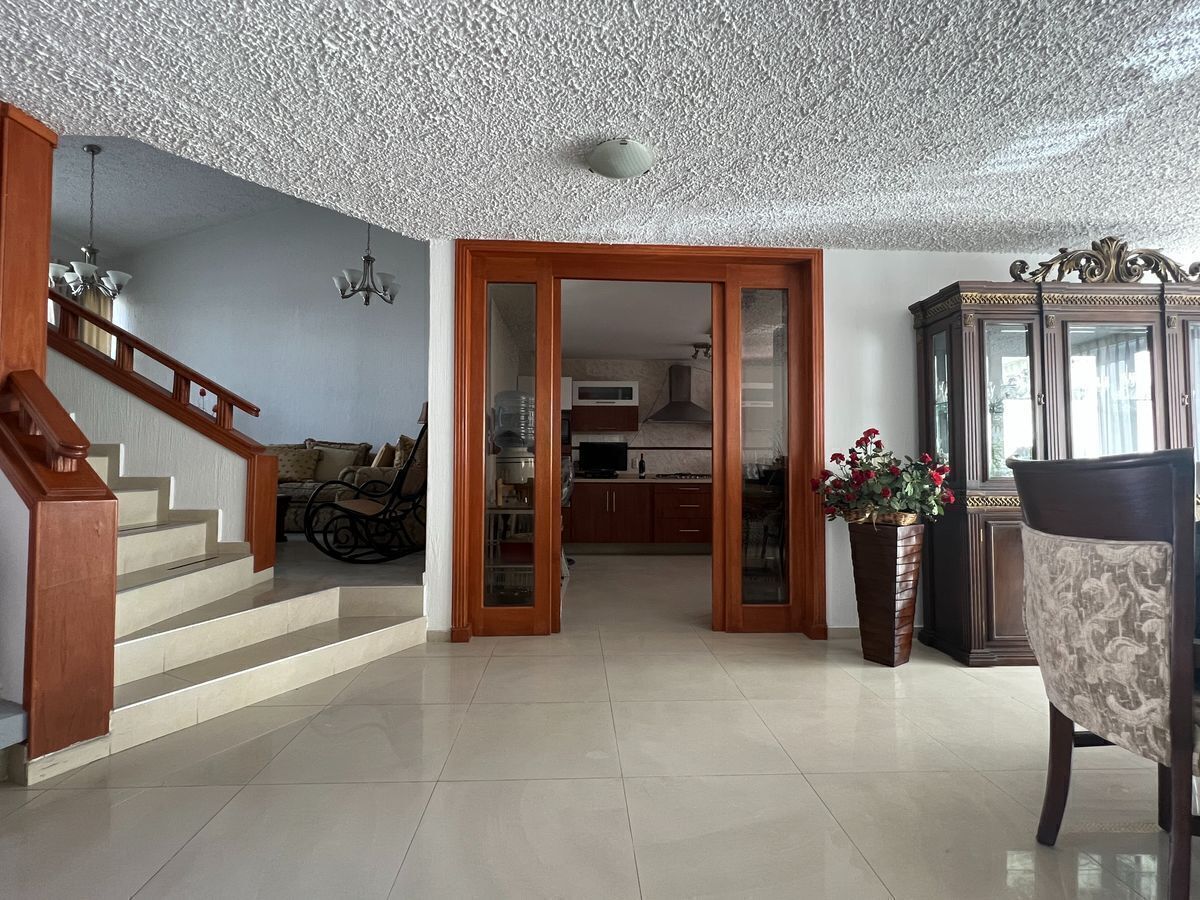 casa-en-venta-en-del-pilar-detrs-de-punto-sur7-33845