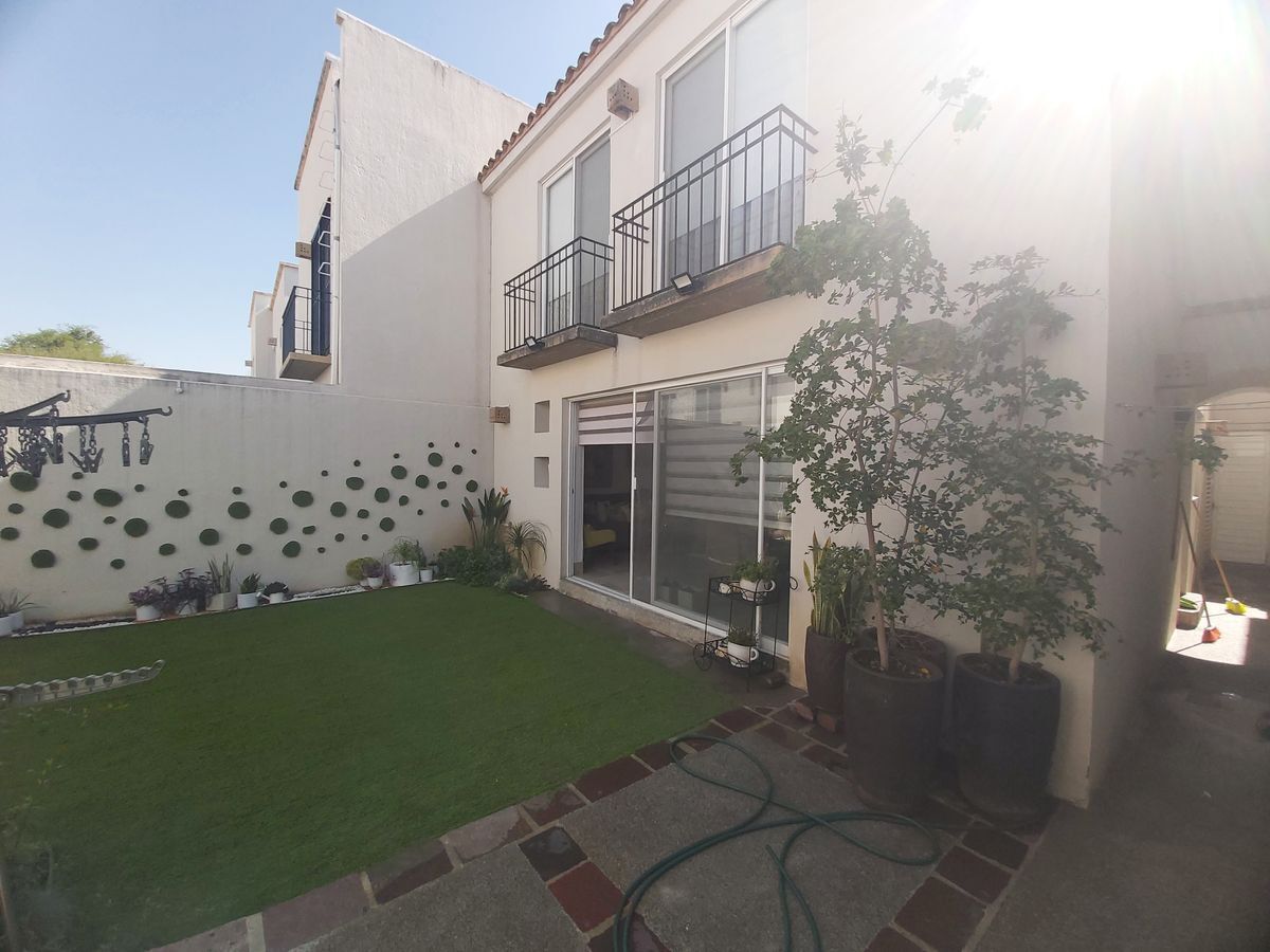 casa-en-venta-en-el-mayorazgo-en-privada-con-alberca25-28018