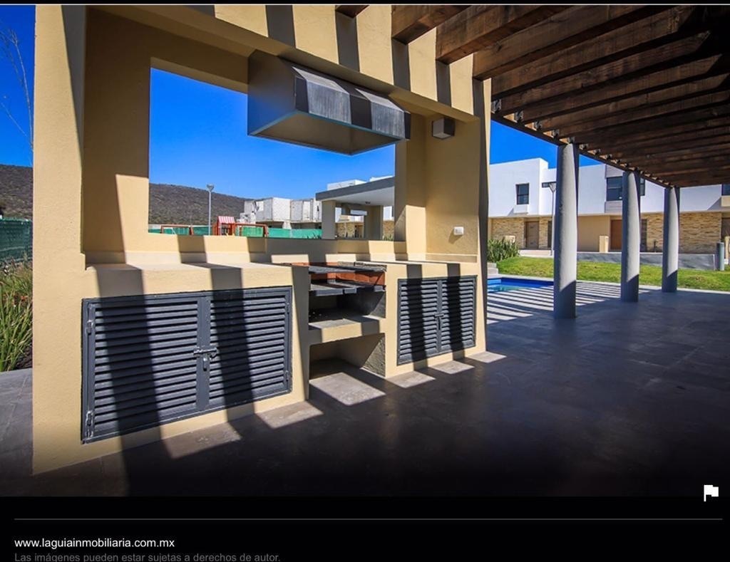 casa-en-venta-en-el-refugio15-29339