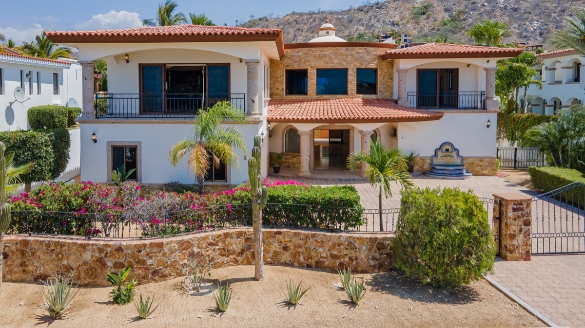 CASA EN VENTA EN EL TEZAL, CABO SAN LUCAS