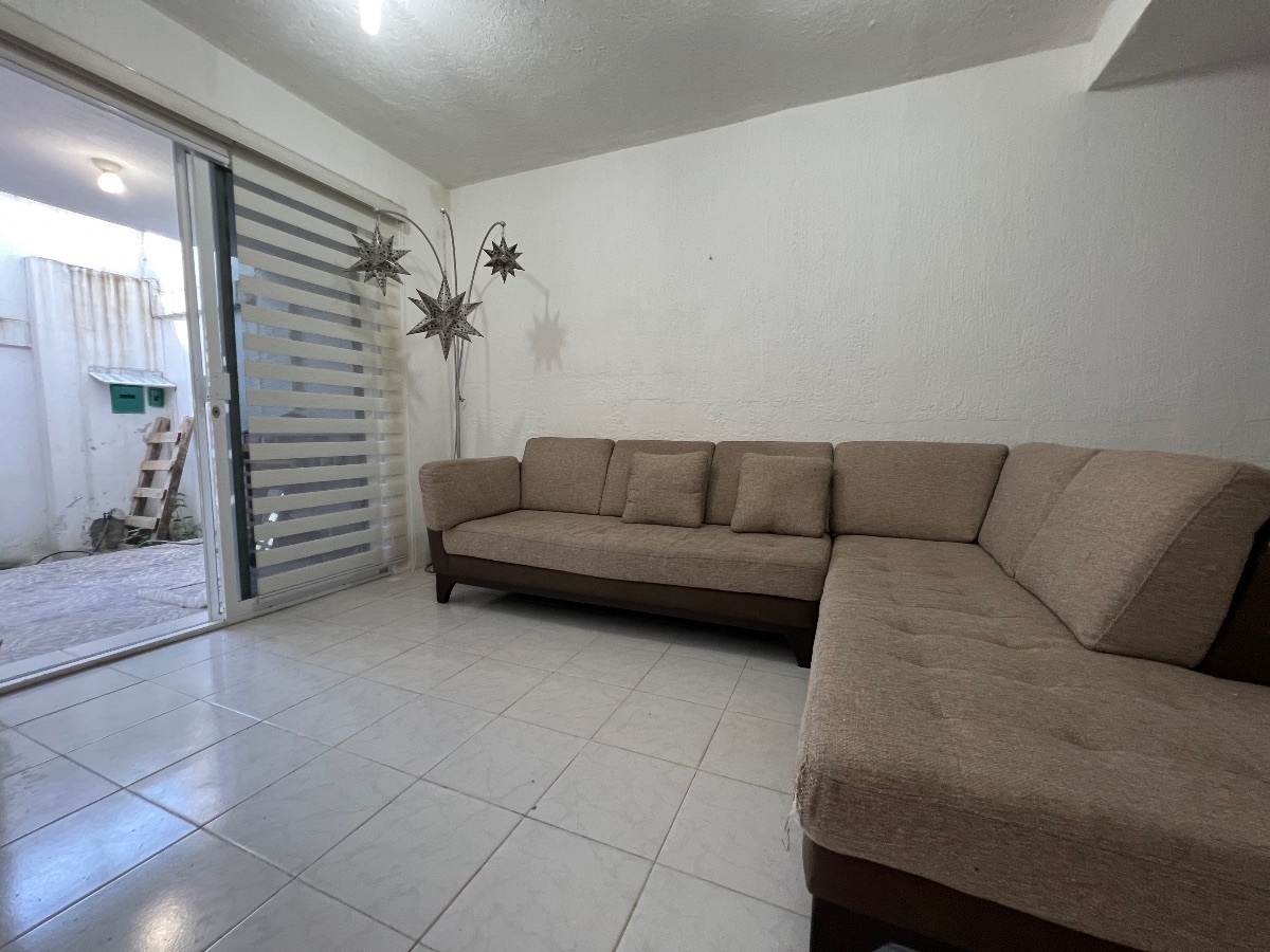 casa-en-venta-en-fracc-la-floresta2-28775