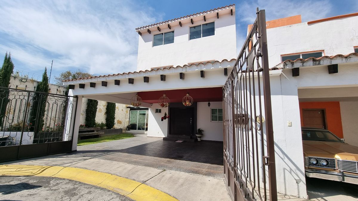 Casa en venta en fraccionamiento Bonanza Metepec