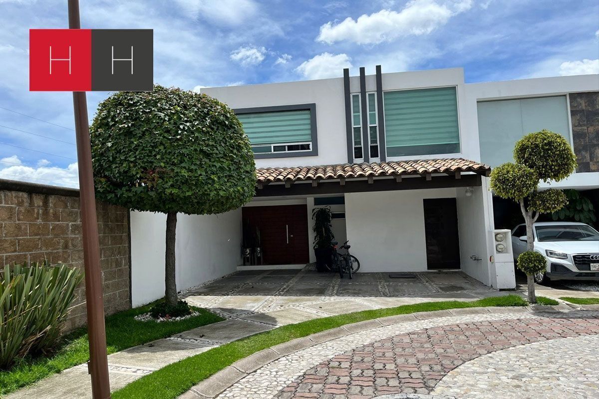 Casa en venta en fraccionamiento El Olivo