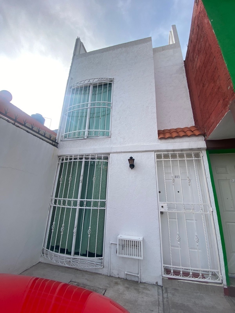 casa-en-venta-en-fraccionamiento-galaxias-en-cuatitln-de-romero-rubio1-34132