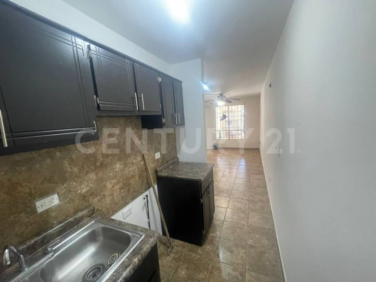 casa-en-venta-en-fraccionamiento-los-encinos-ensenada-bc6-19063