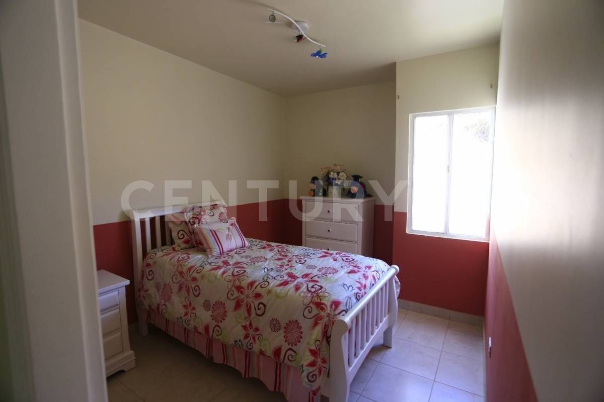 casa-en-venta-en-fraccionamiento-privado--valle-dorado-ensenada-bc10-19046