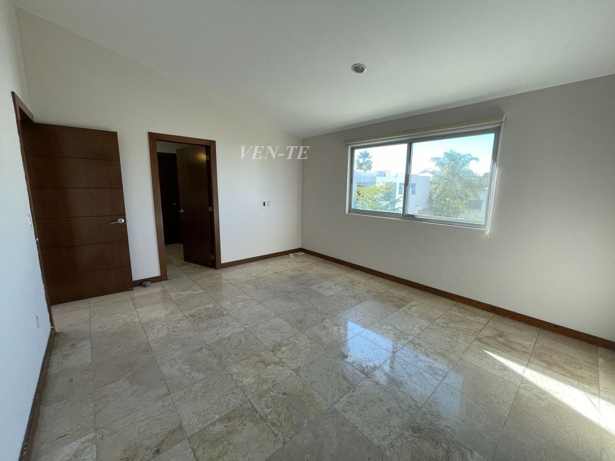 casa-en-venta-en-fraccionamiento-puerta-del-bosque22-32287