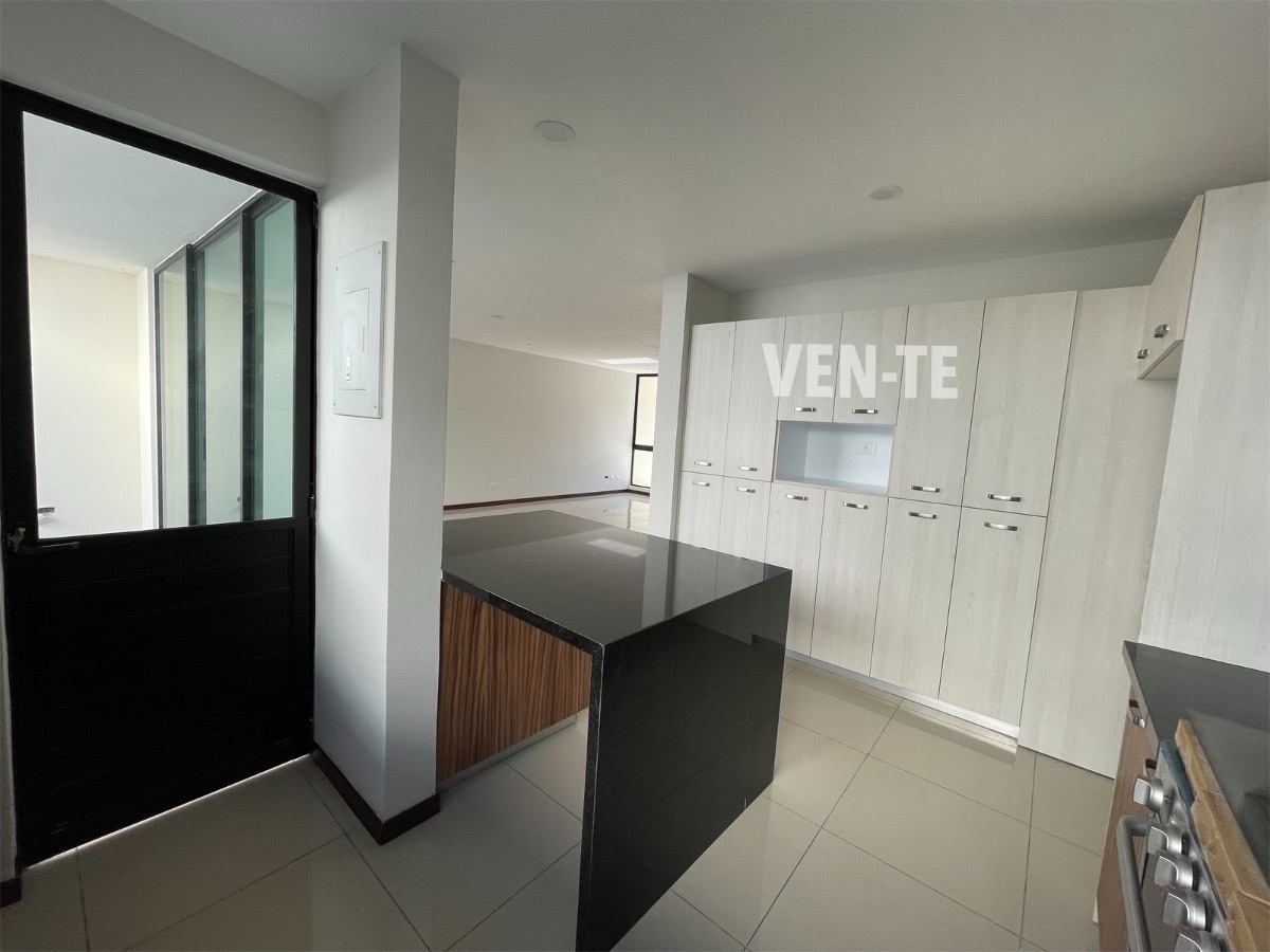 casa-en-venta-en-fraccionamiento-solares-en-zapopan3-34400