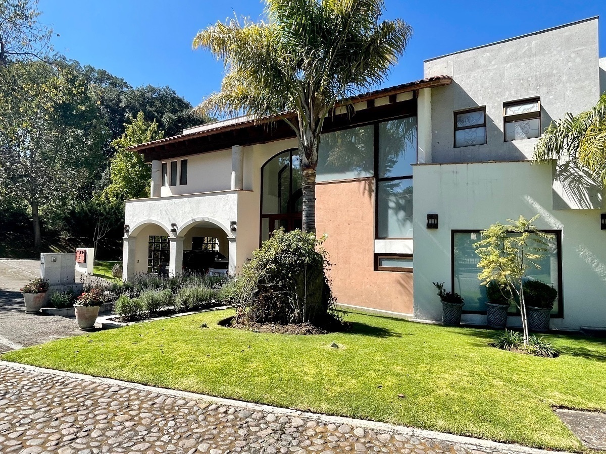 Casa en venta en Hacienda San Martin, Ocoyoacac, 4 recamaras con alberca