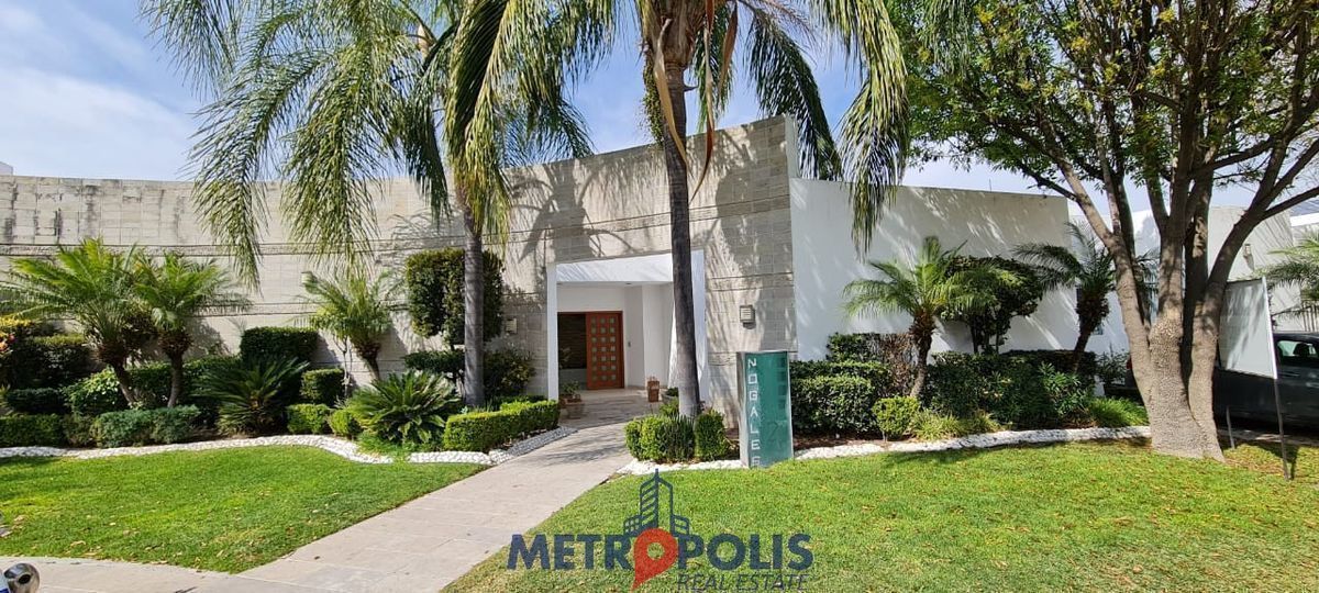 CASA EN VENTA EN HUERTAS DEL CARMEN QUERÉTARO