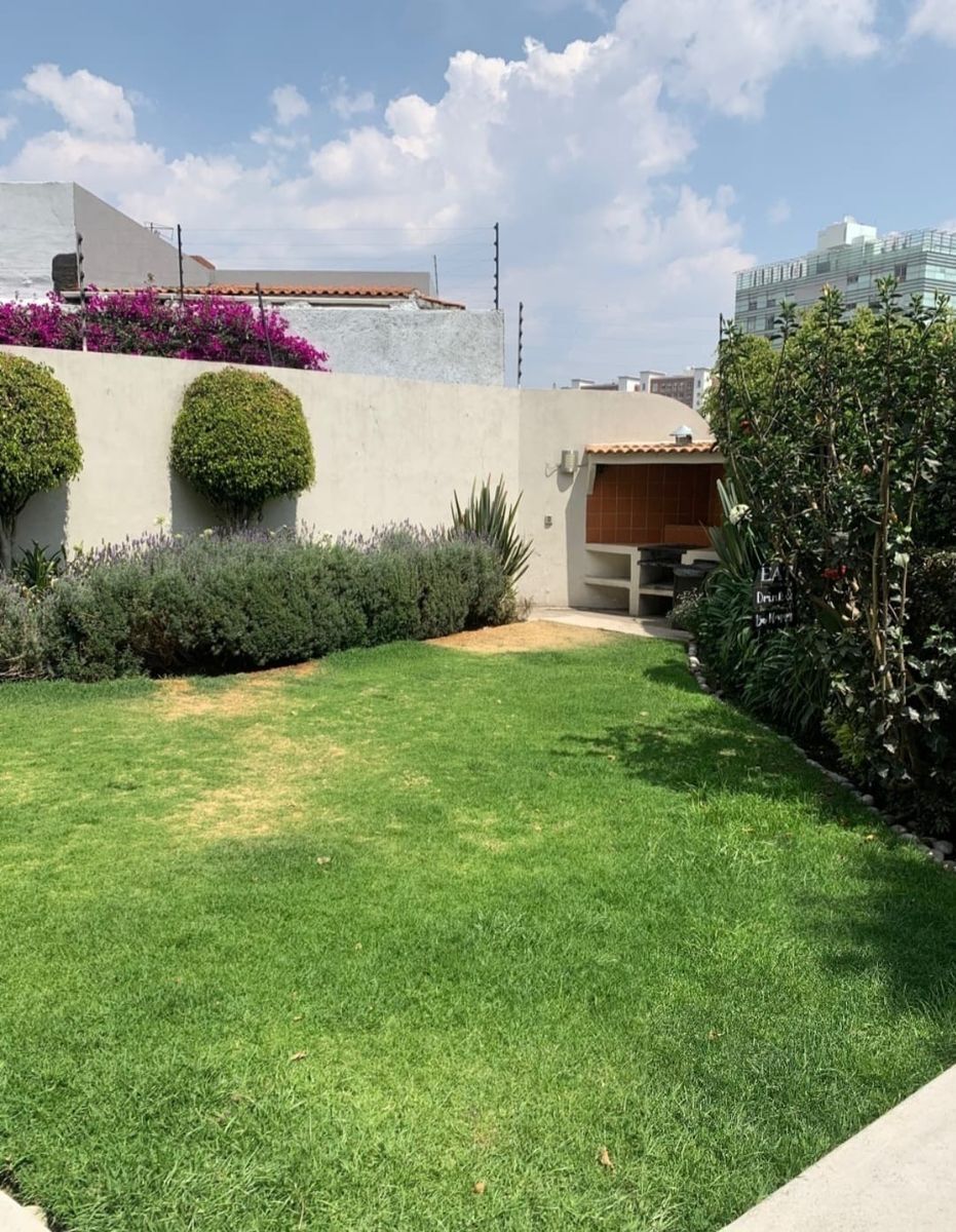 casa-en-venta-en-interlomas-con-jardn--en--hacienda-de-las-palmas9-34128