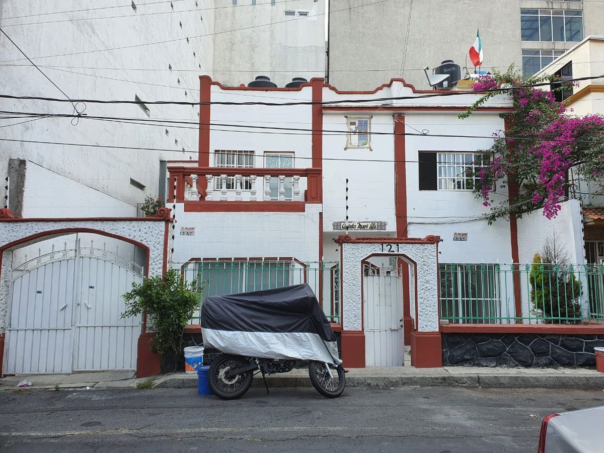 Casa en Venta en La Colonia Américas Unidas en Benito Juarez Para Inversión