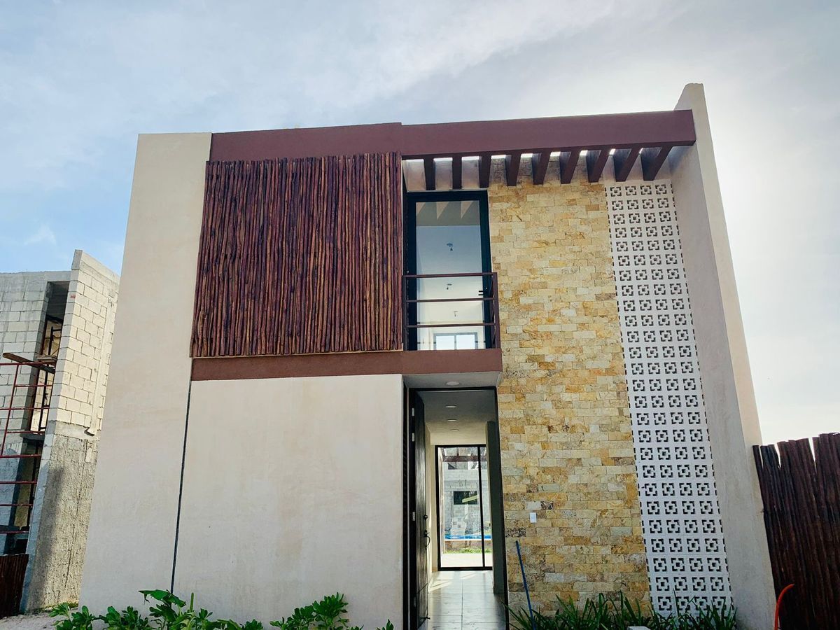 CASA EN VENTA EN LA PLAYA CHICXULUB YUCATAN