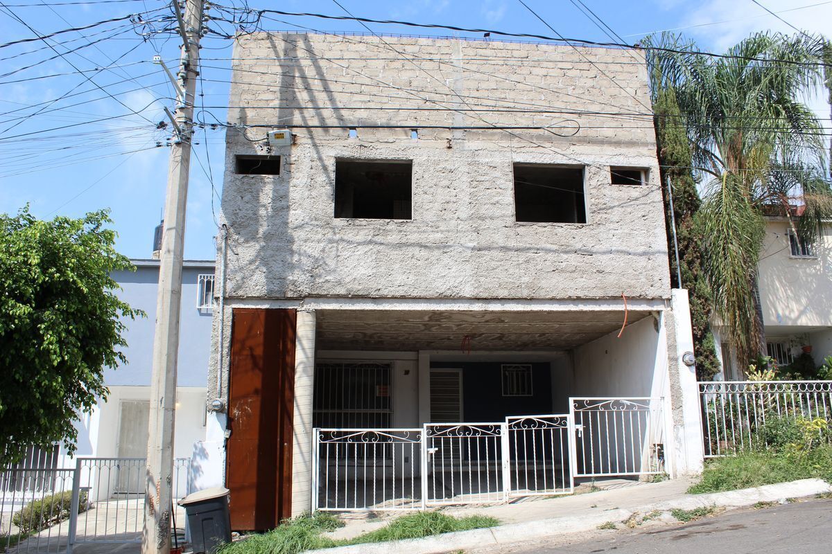 CASA EN VENTA EN LA PROVIDENCIA TONALÁ JALISCO