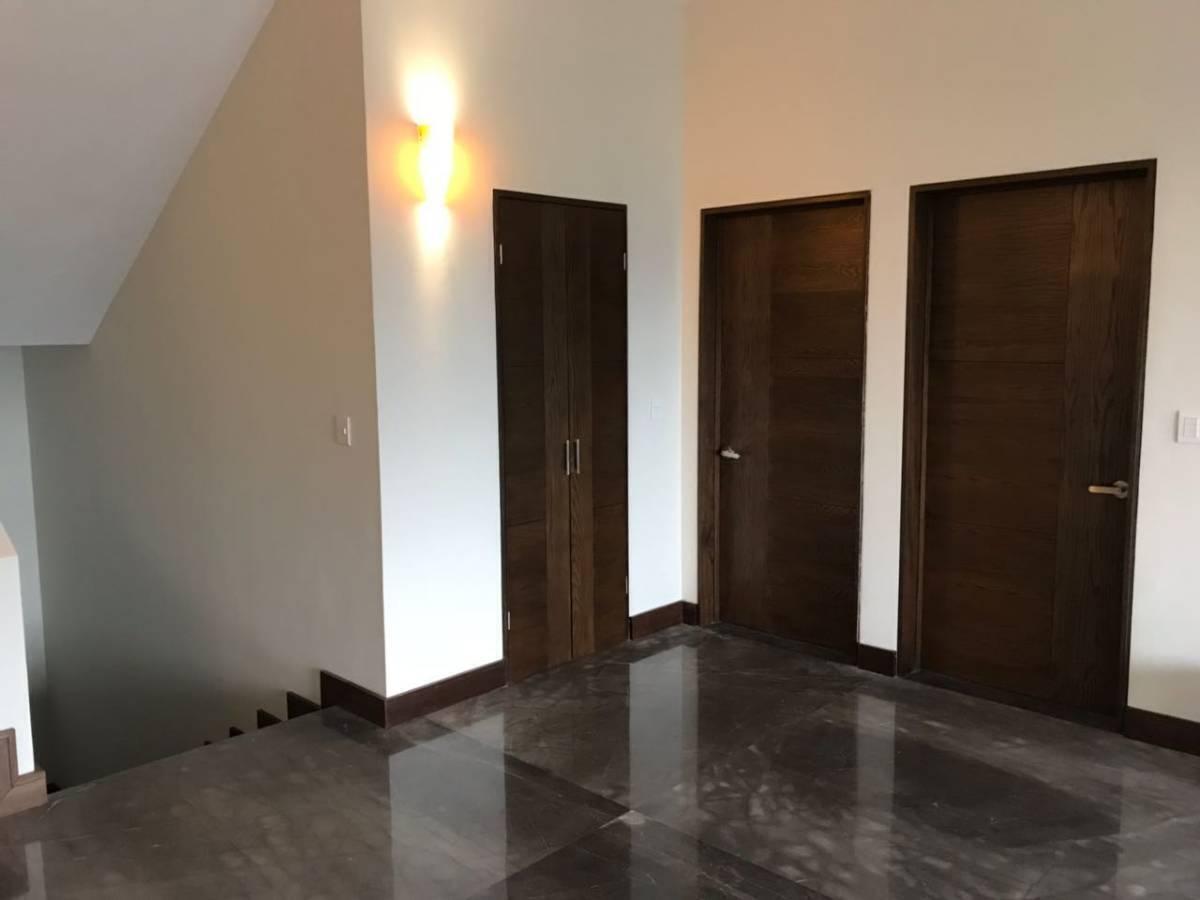 casa-en-venta-en-loma-bonita-carretera-nacional-monterrey-nl-recam-en-pb10-37363