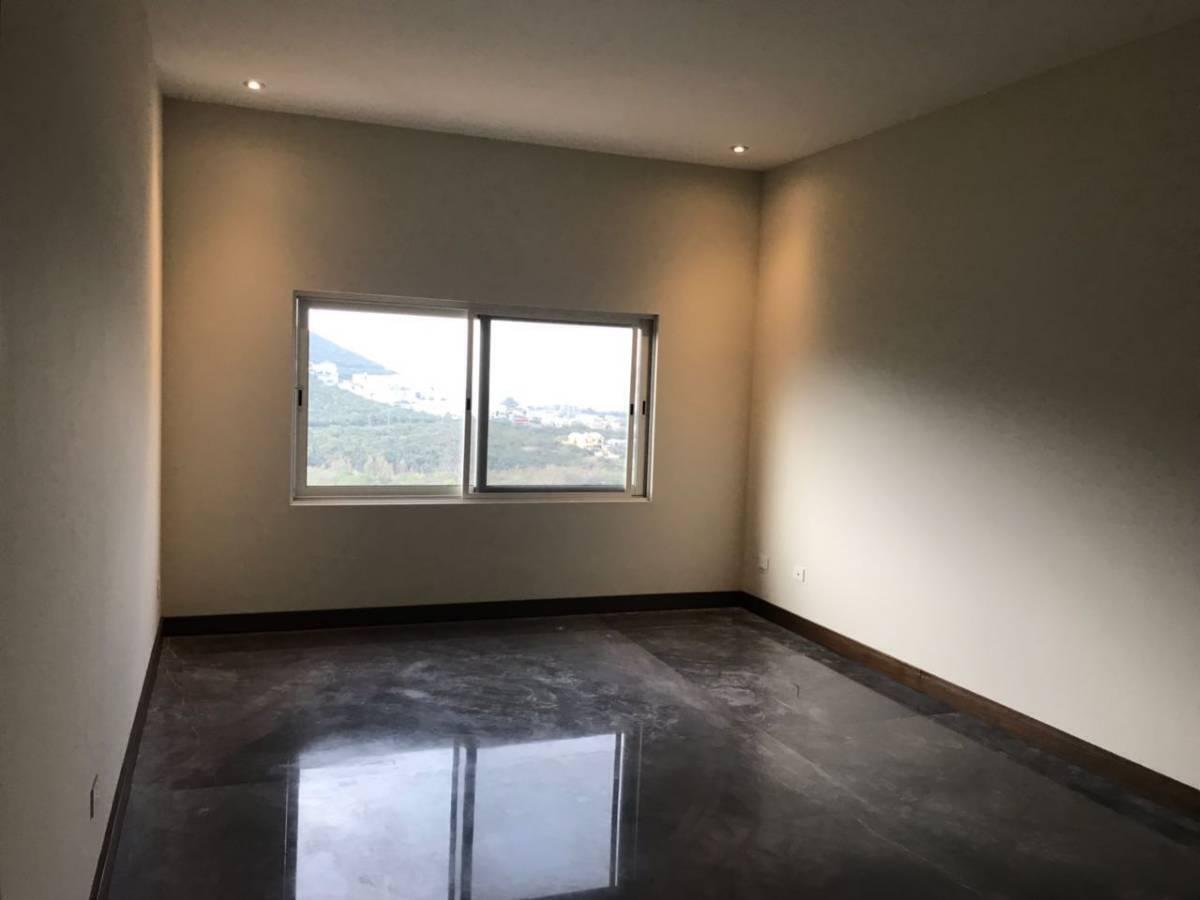 casa-en-venta-en-loma-bonita-carretera-nacional-monterrey-nl-recam-en-pb22-37363